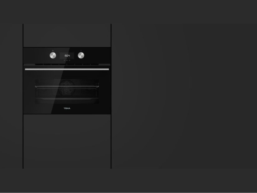 Kompaktná vstavaná rúra Teka HLC 8400 BK