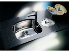 Odpadkový koš Blanco Solon instalace