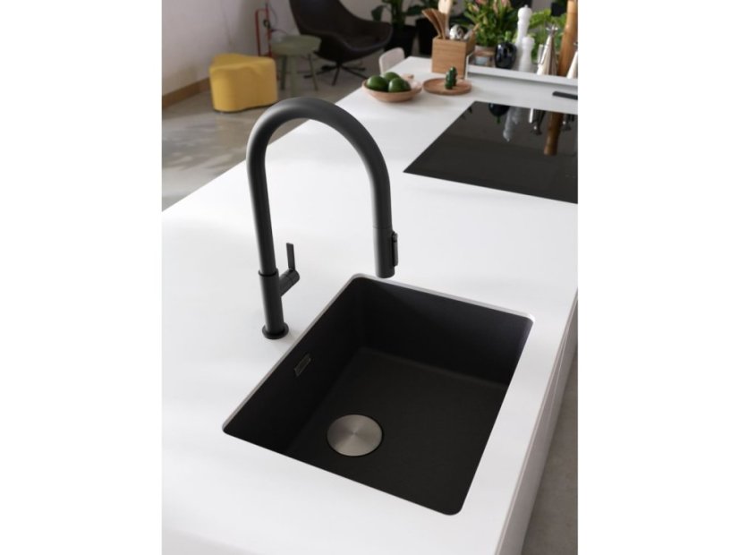Drezová batéria Franke FG 3660.901 MARIS SLIM Clear Water Matná čierna